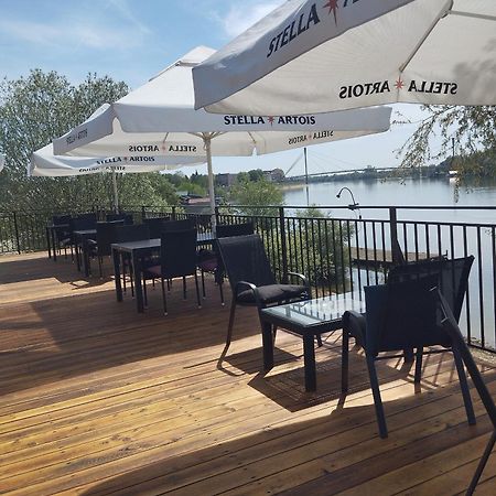 B&B Posejdon Sremska Mitrovica Esterno foto