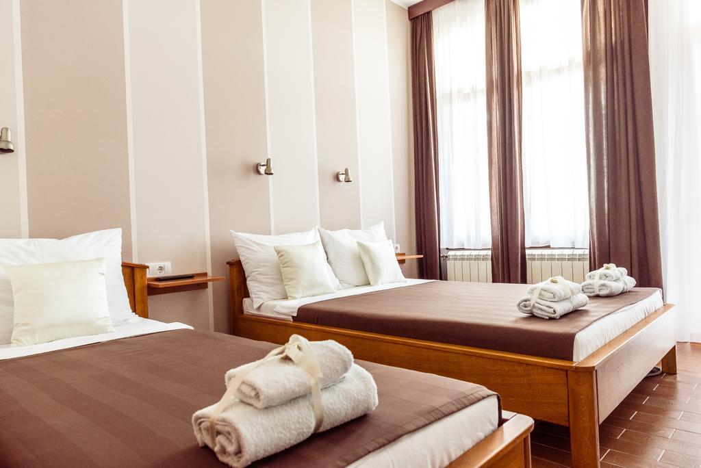 B&B Posejdon Sremska Mitrovica Esterno foto