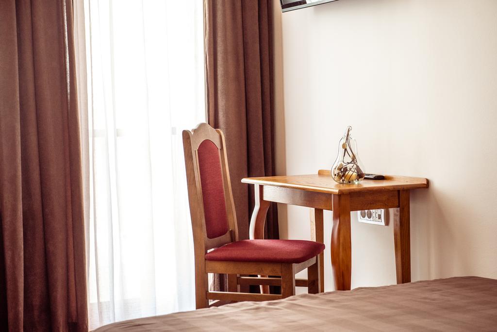 B&B Posejdon Sremska Mitrovica Esterno foto